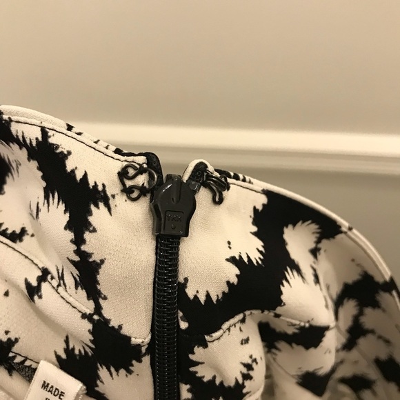 A.L.C. Corso Skirt 6 Silk Flowers Black White Floral high low long blooms - Picture 7 of 13